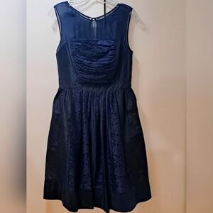 Kay Unger NY matte satin lace dress